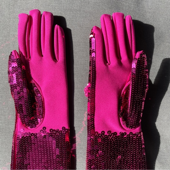 SOLD VALENTINO Runway Sequin Gloves NWT - Picture 6 of 8